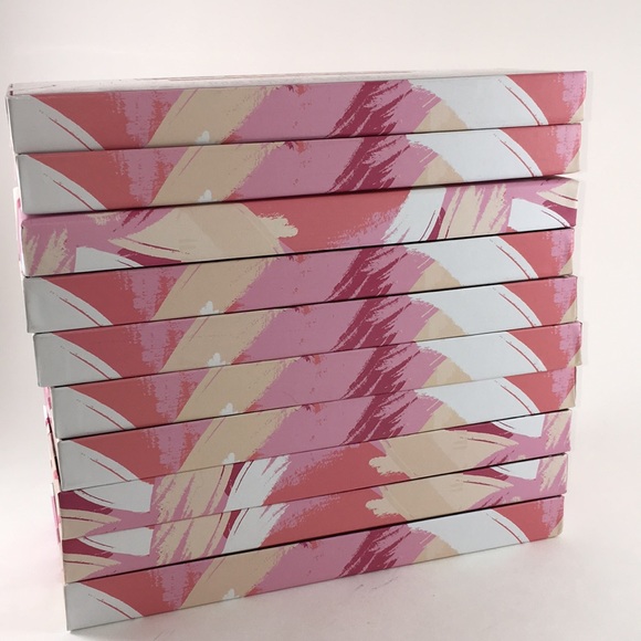 Kiss and Make Up 10 piece lip crayons  NWT- 10 inc - Picture 4 of 4